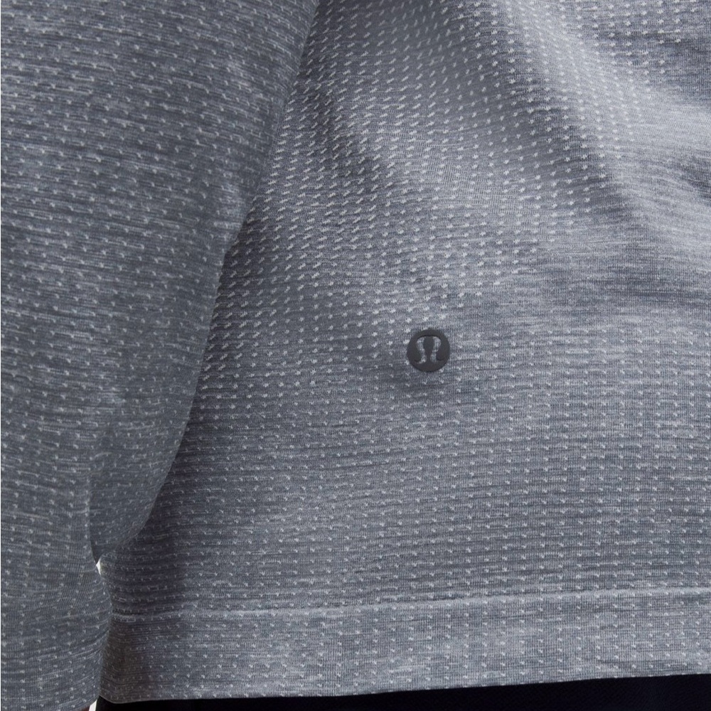 Lululemon Metal Vent Tech Long sleeve, size Large. Sold out color! - Picture 3 of 3